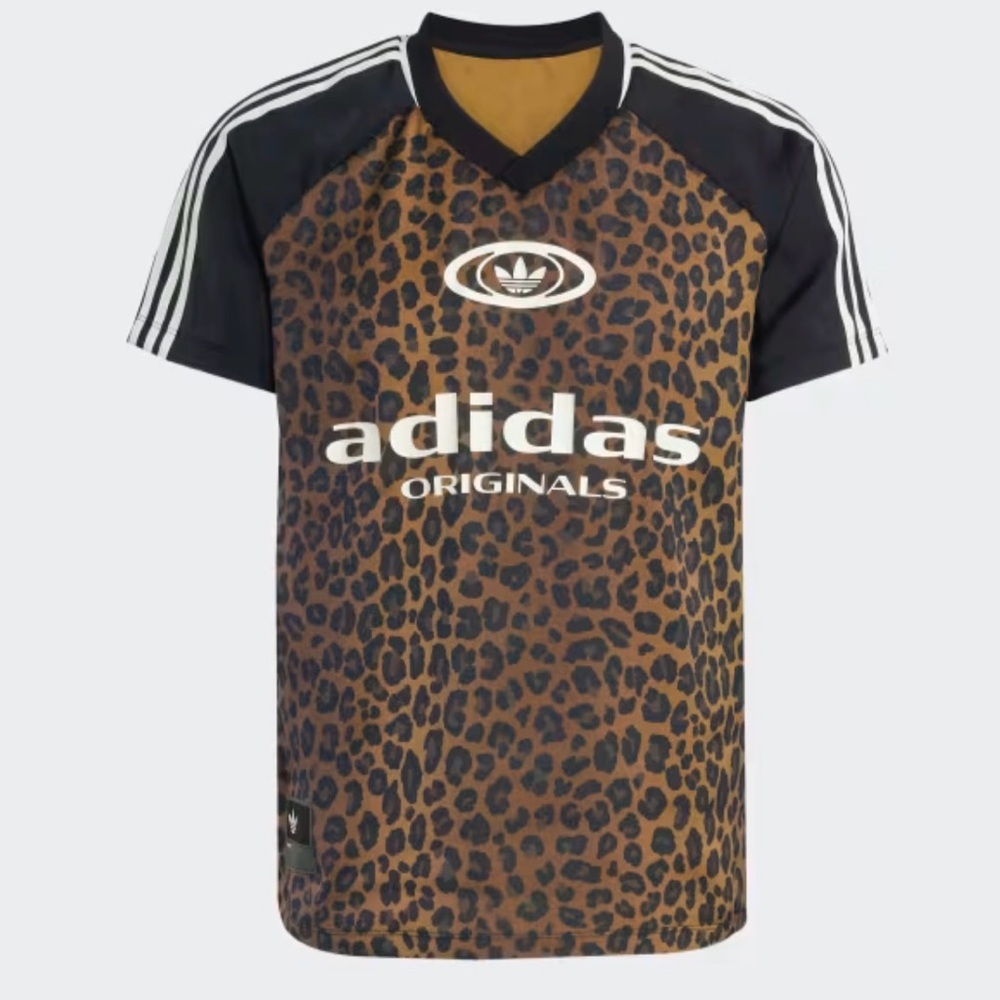 ✨Host pick✨ adidas Originals Satin Leopard Jersey - Retro Football Style - Picture 3 of 6